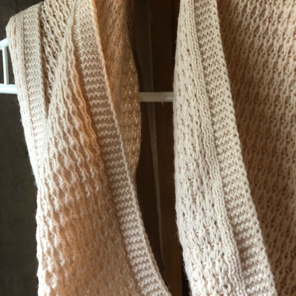 Garage Accessories - Cream Circle Scarf